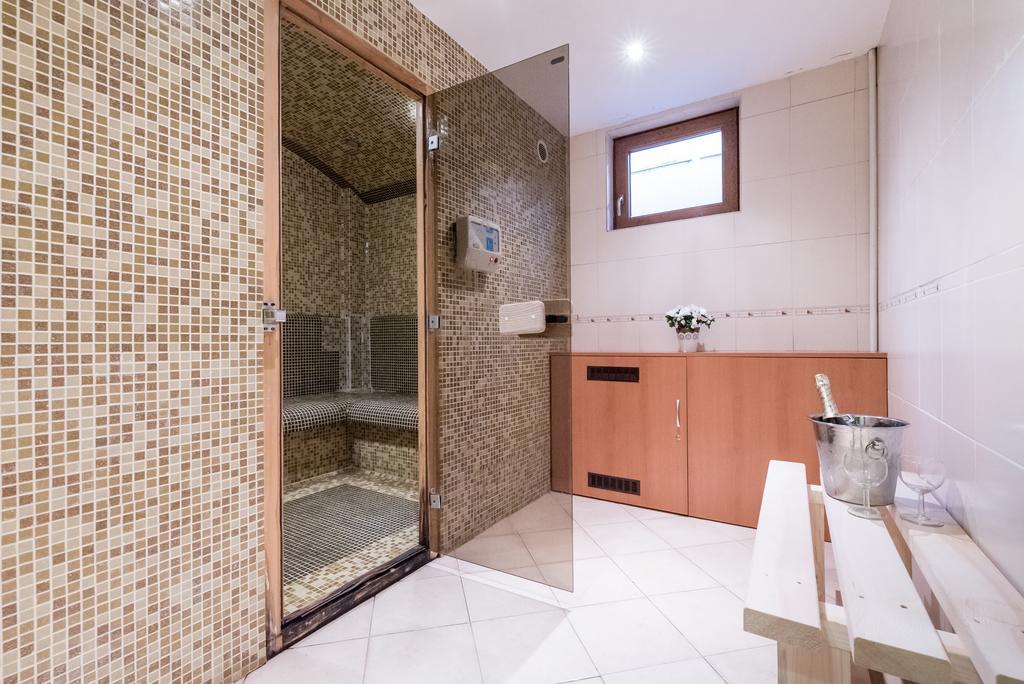 בנסקו Hotel Hermes מראה חיצוני תמונה