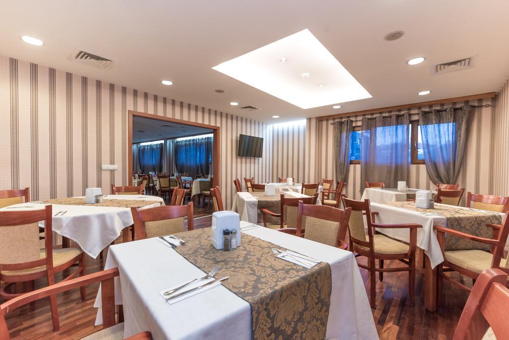 בנסקו Hotel Hermes מראה חיצוני תמונה