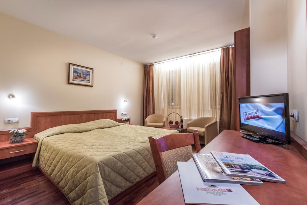 בנסקו Hotel Hermes מראה חיצוני תמונה
